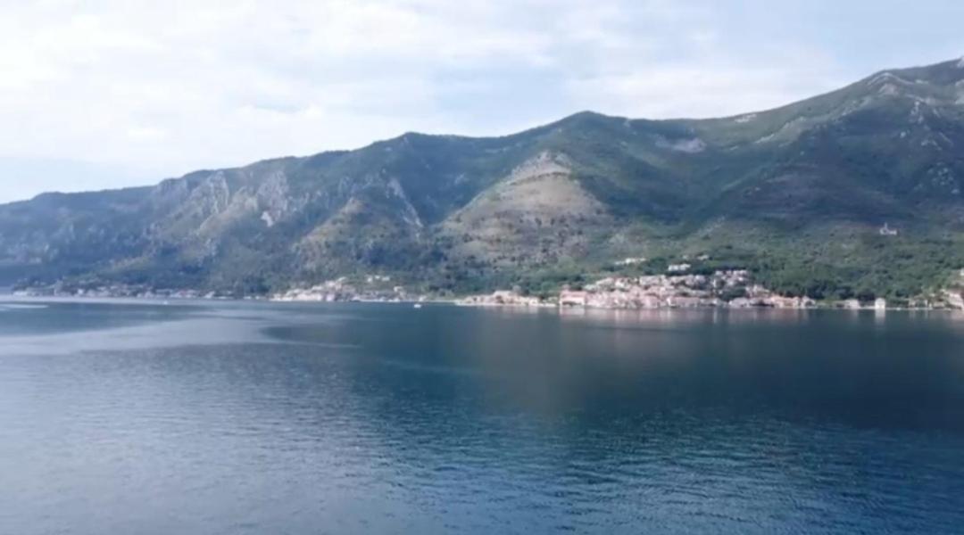 Lovely Apartment Jovan 3,With A View Of The Bay And Free Wi-Fi Котор Екстериор снимка